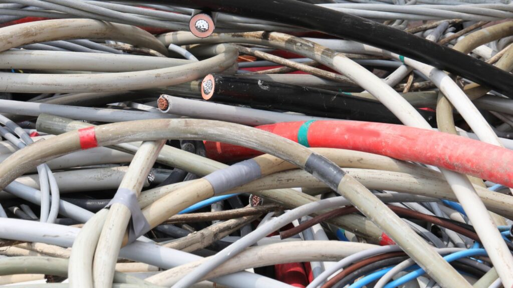 Cena skupu kabli w izolacji za kg – aktualne stawki 2025